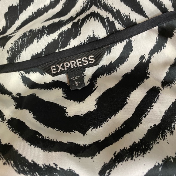 Express Zebra Print Top - Picture 6 of 7